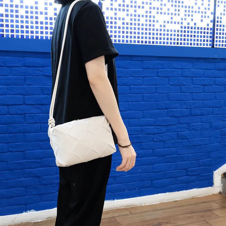 Zélia Medium Leather Crossbody Bag